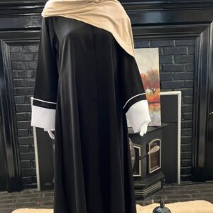 Black Kashibo Abaya with White Piping for daily wear