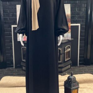 Black Nidah Abaya with Puffed Elasticated Sleeves and optional Belt